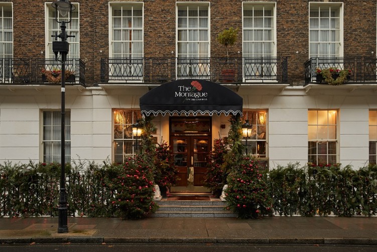 The Montague On The Gardens Exterior - Christmas Tree, Garland, and Festive Greenery